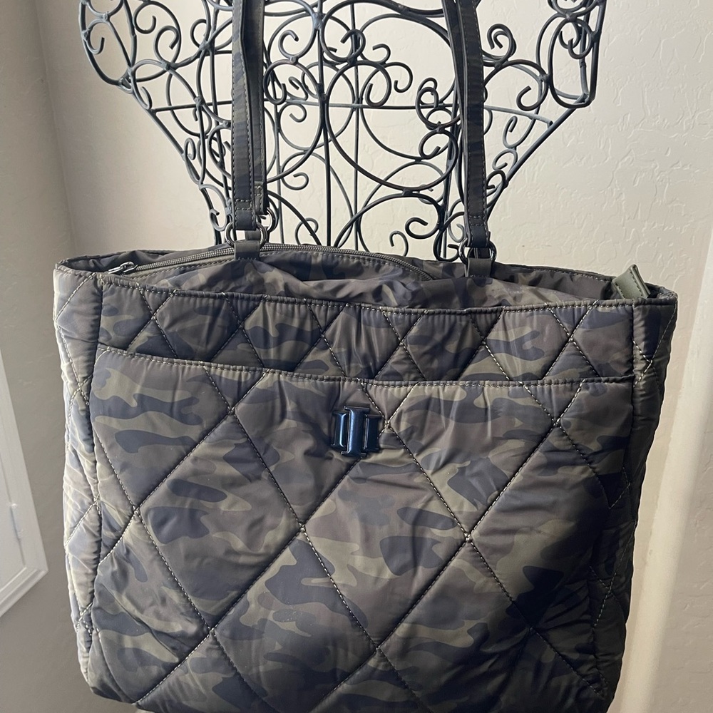 Tote, purse